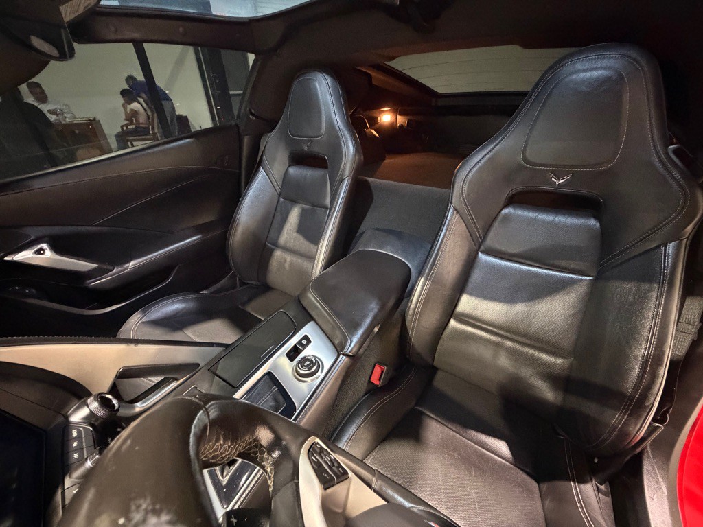 2016 Chevrolet Corvette Image 18