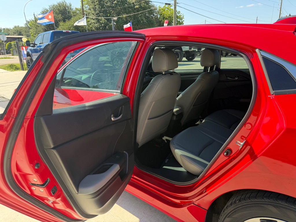 2017 Honda Civic Image 14