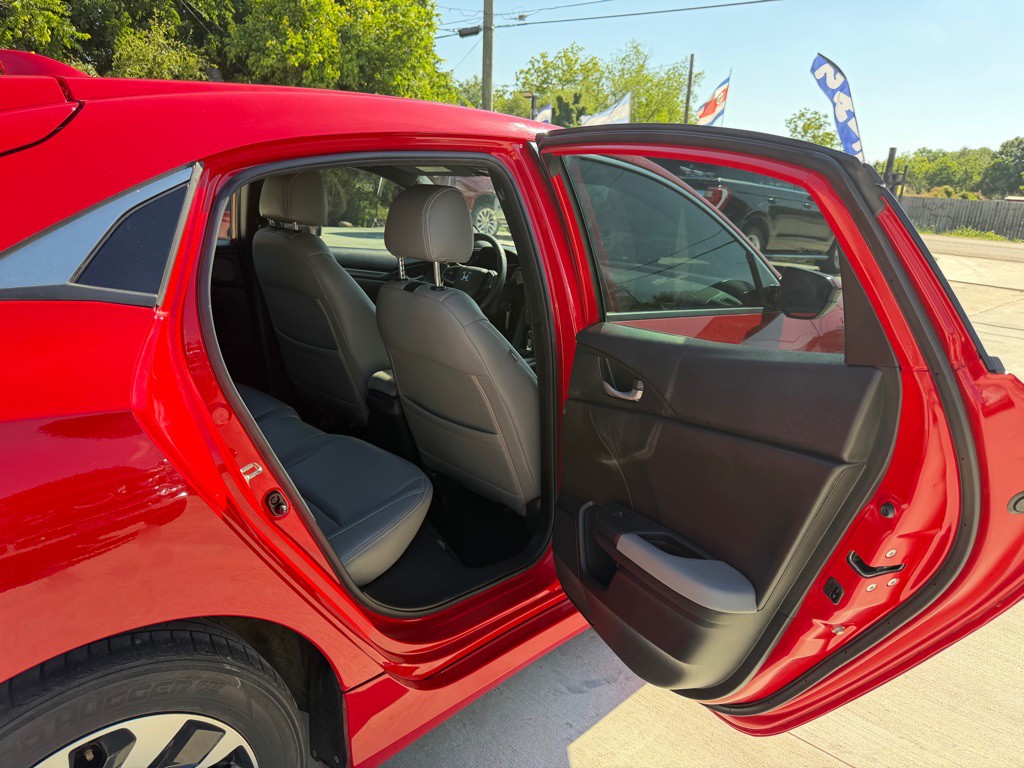 2017 Honda Civic Image 16