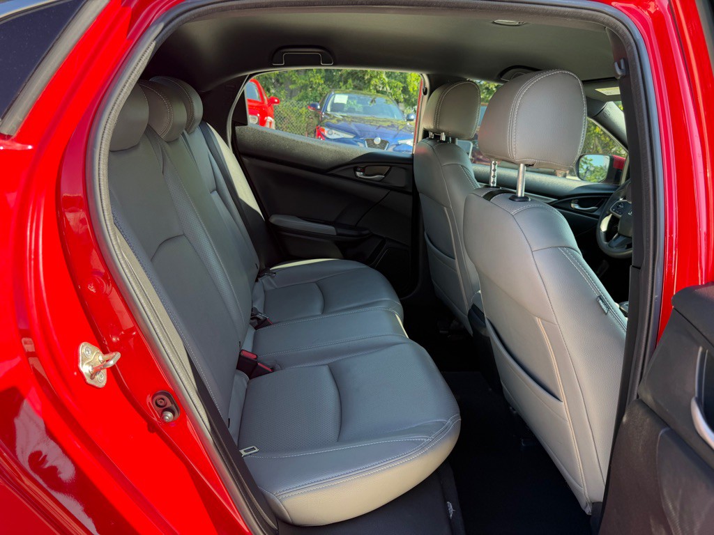 2017 Honda Civic Image 17