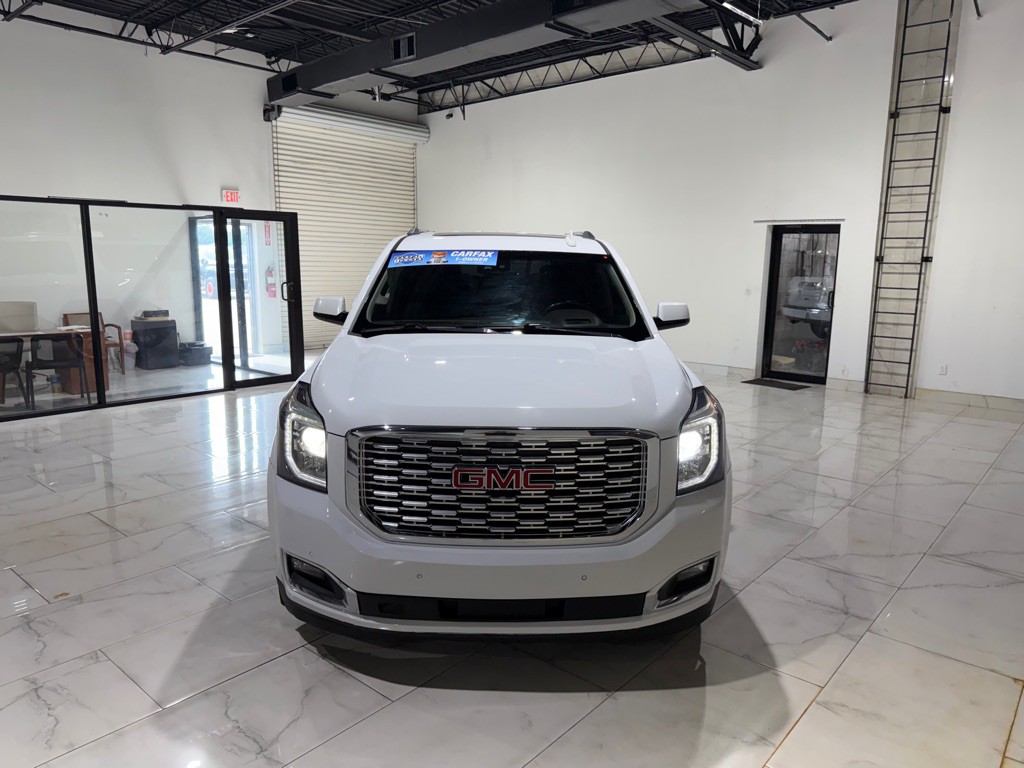 2019 GMC Yukon Image 2