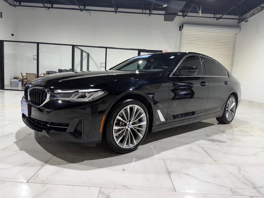 2023 BMW 5 Series Image 1