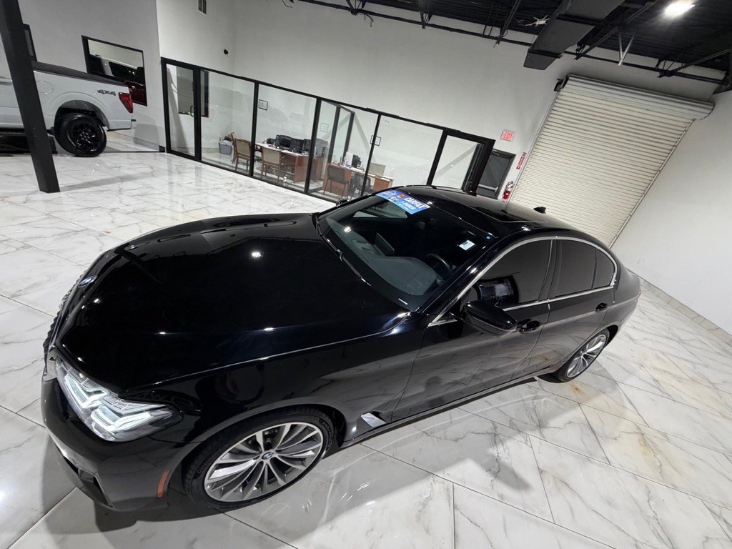 2023 BMW 5 Series Image 7