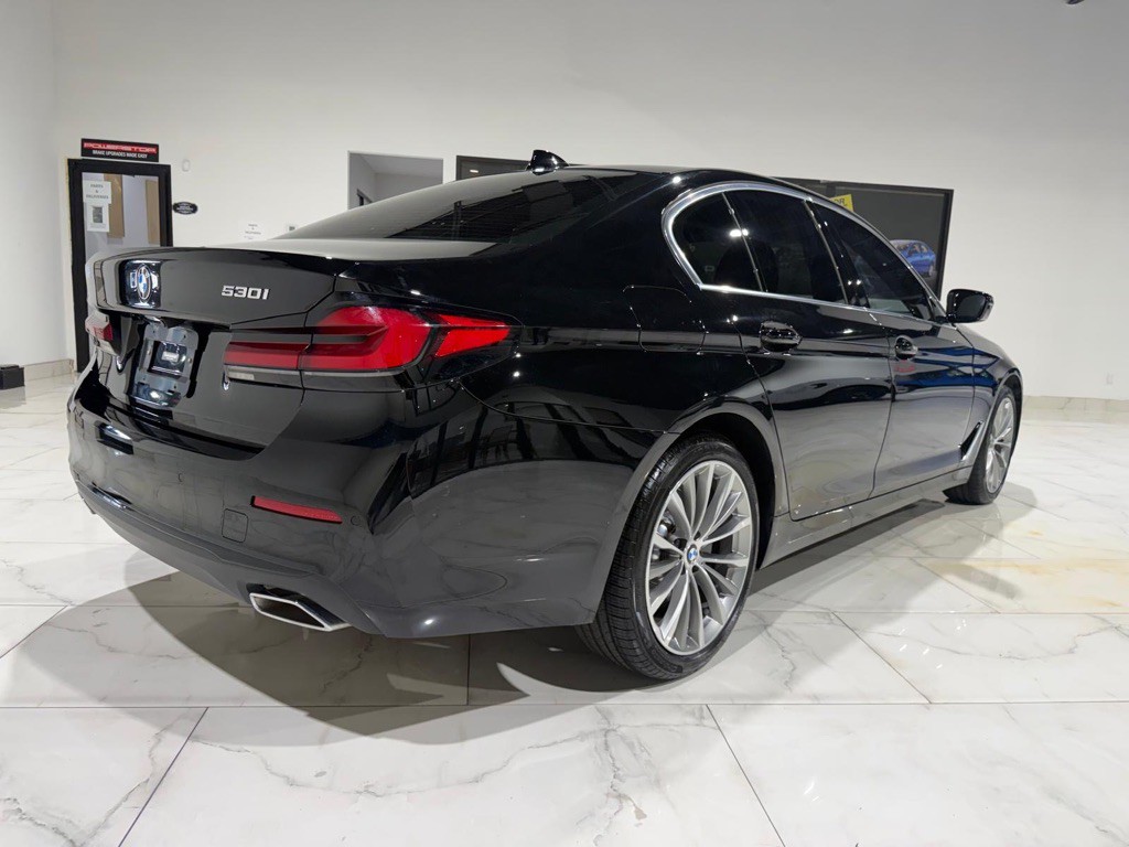 2023 BMW 5 Series Image 12
