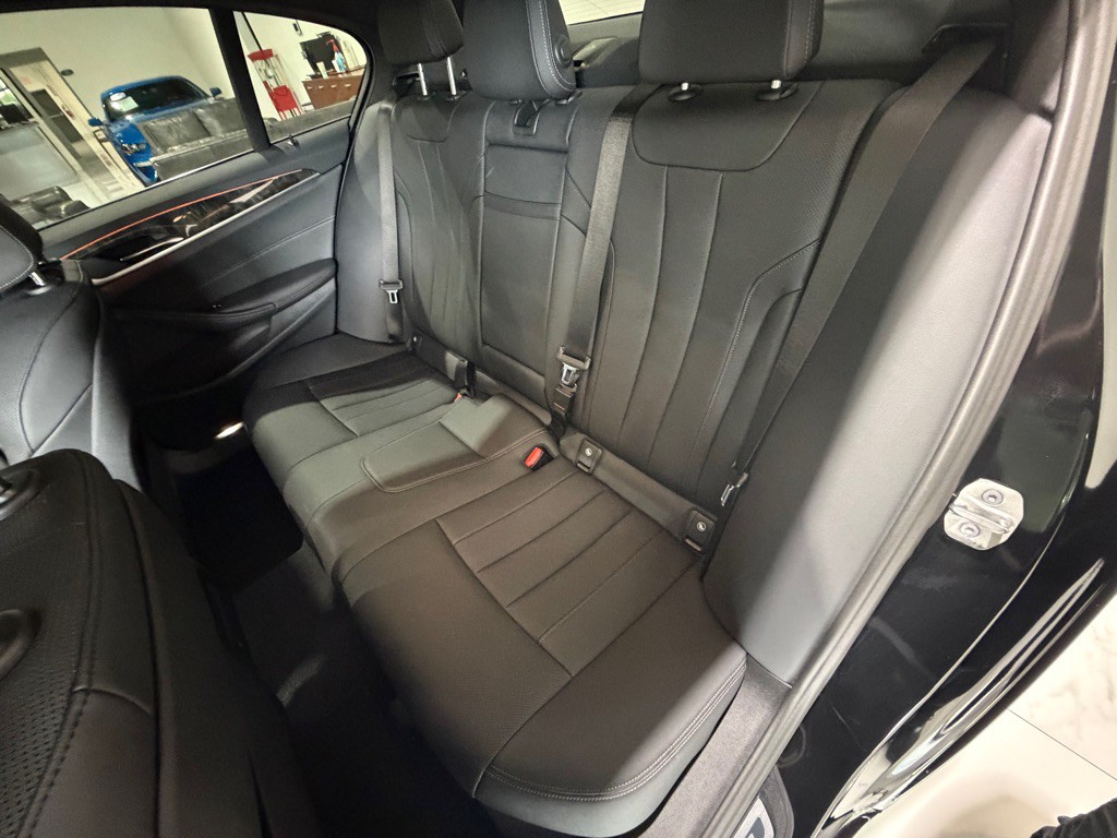 2023 BMW 5 Series Image 22