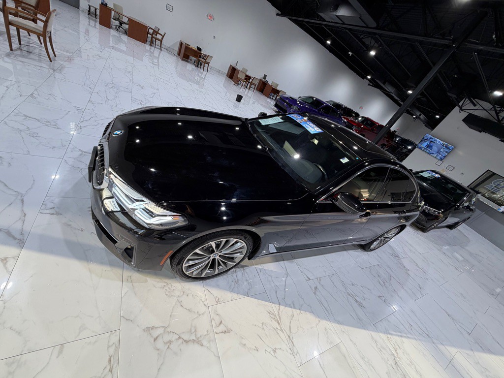 2023 BMW 5 Series Image 8