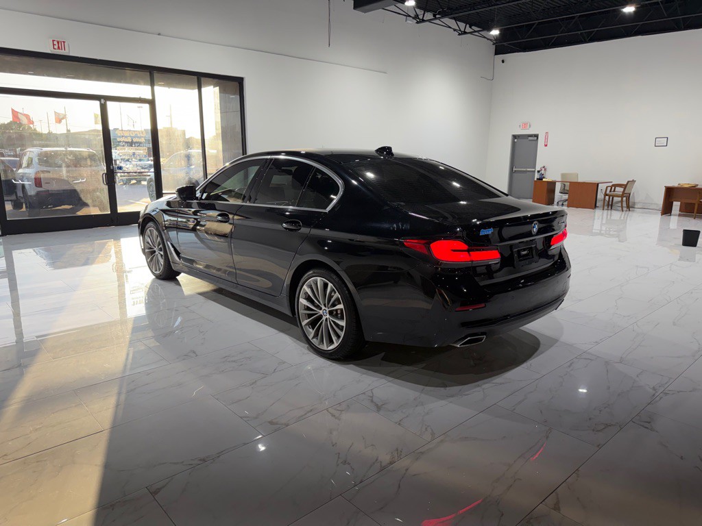 2023 BMW 5 Series Image 12