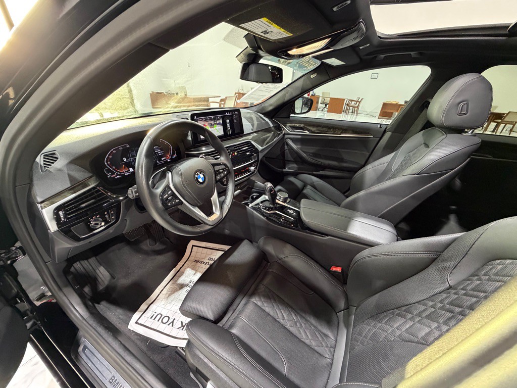 2023 BMW 5 Series Image 19