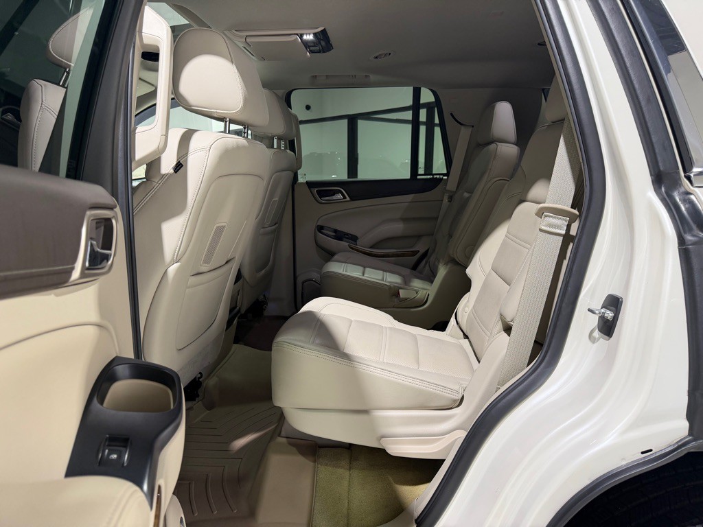 2015 GMC Yukon Image 16
