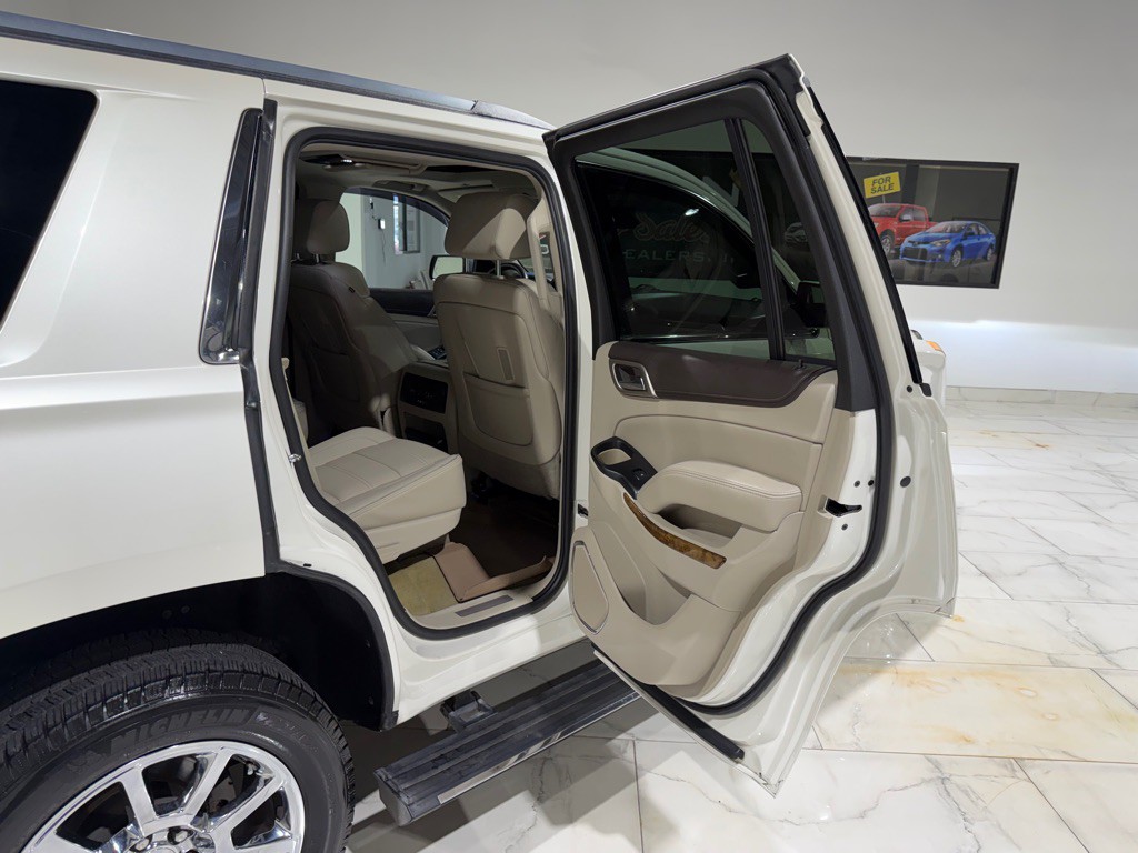 2015 GMC Yukon Image 17