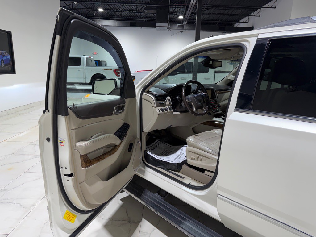 2015 GMC Yukon Image 21