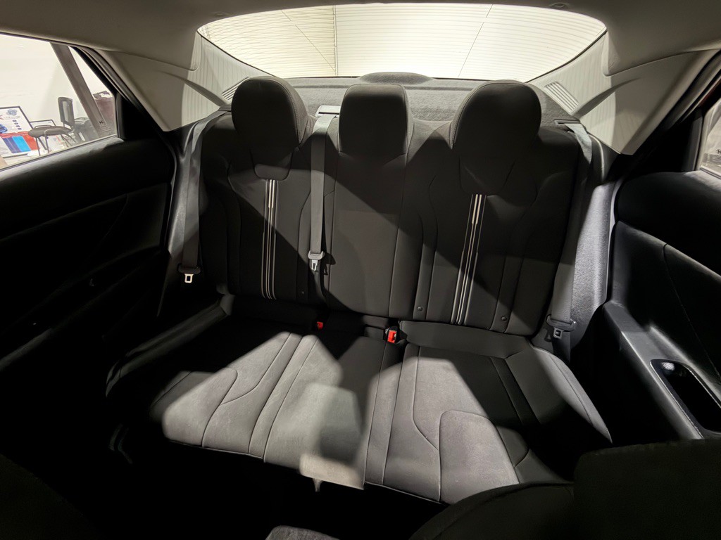 2022 Hyundai Elantra Image 16