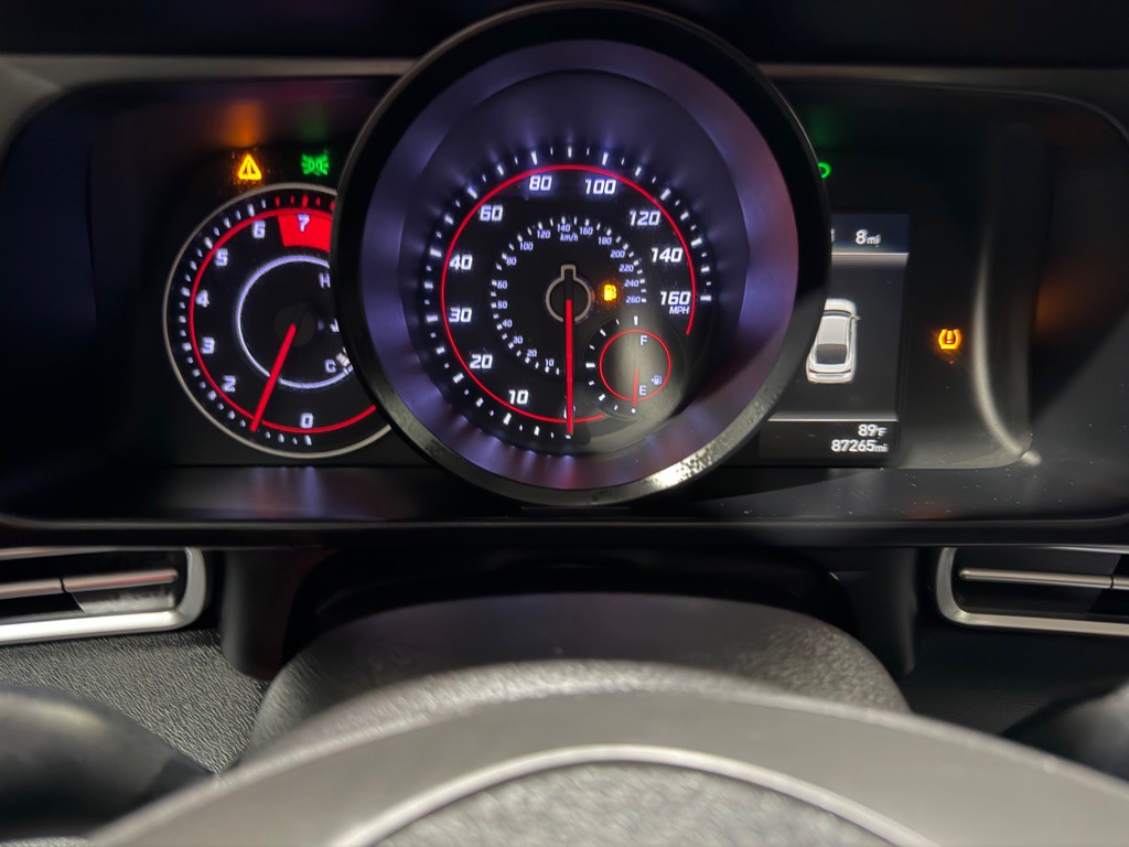 2022 Hyundai Elantra Image 22