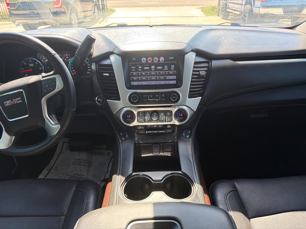 2017 GMC Yukon Image 30