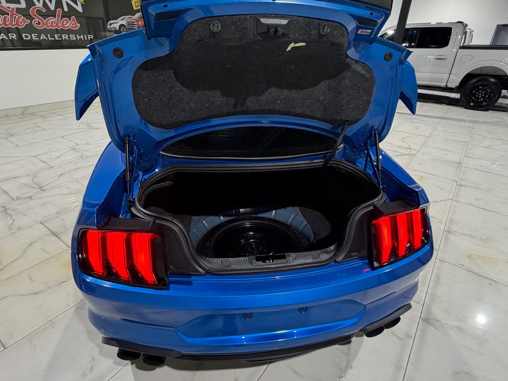 2020 Ford Mustang Image 13