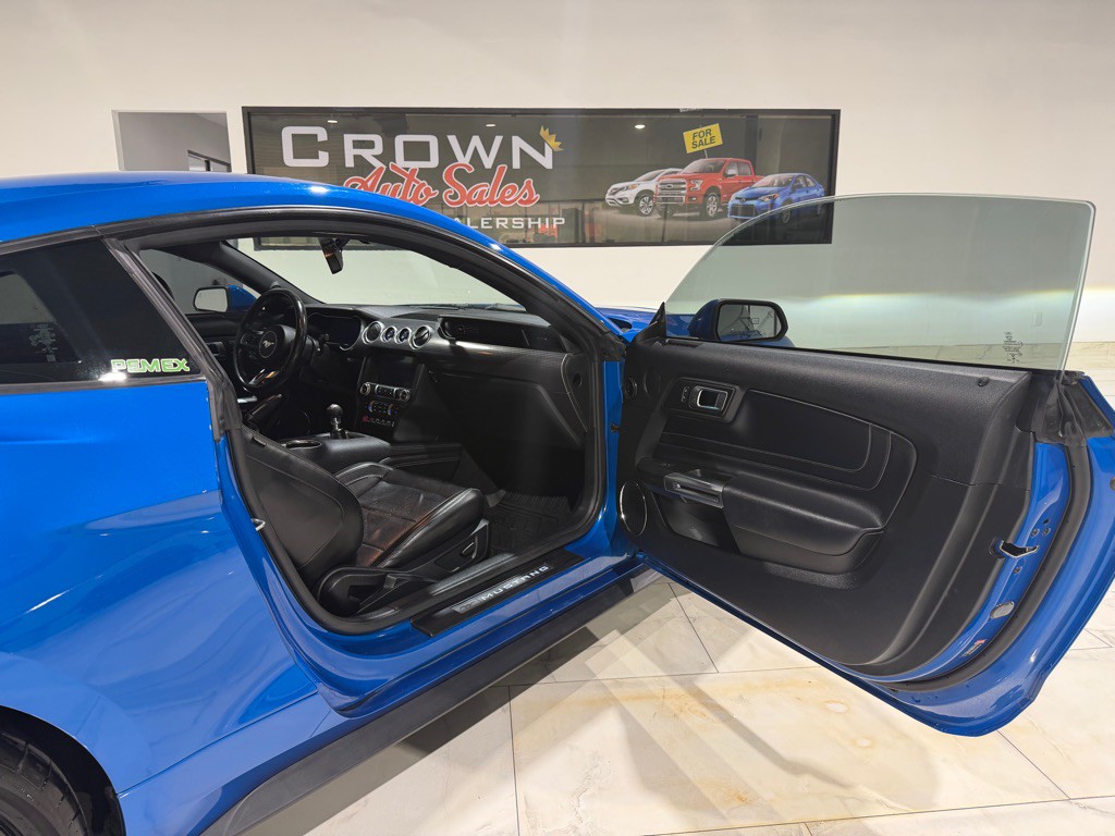 2020 Ford Mustang Image 14