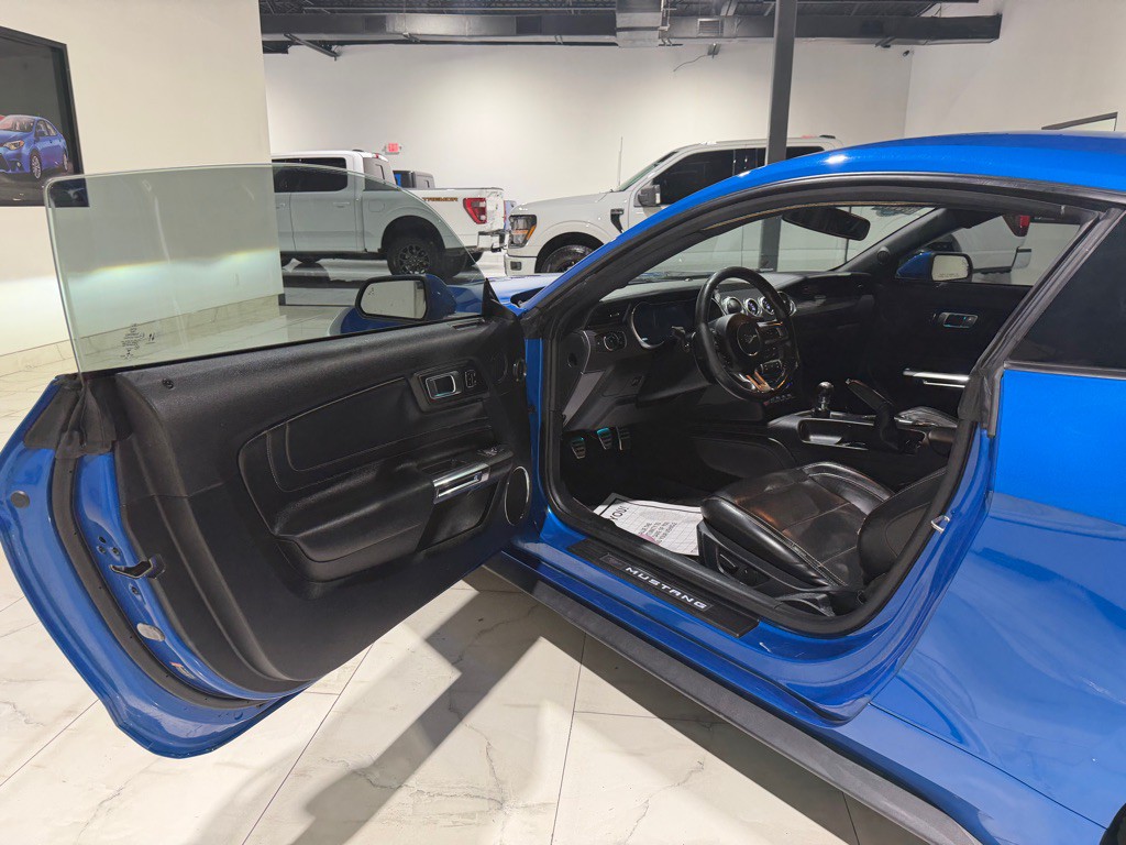 2020 Ford Mustang Image 16