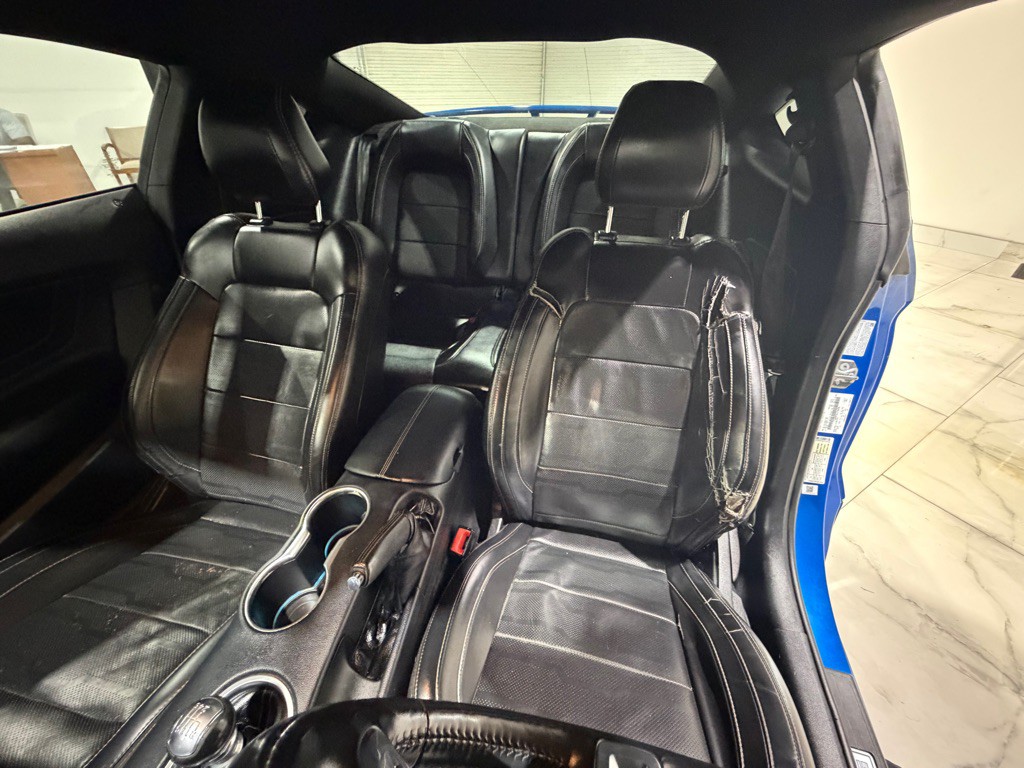 2020 Ford Mustang Image 18