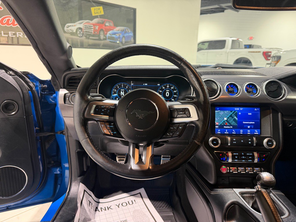 2020 Ford Mustang Image 25