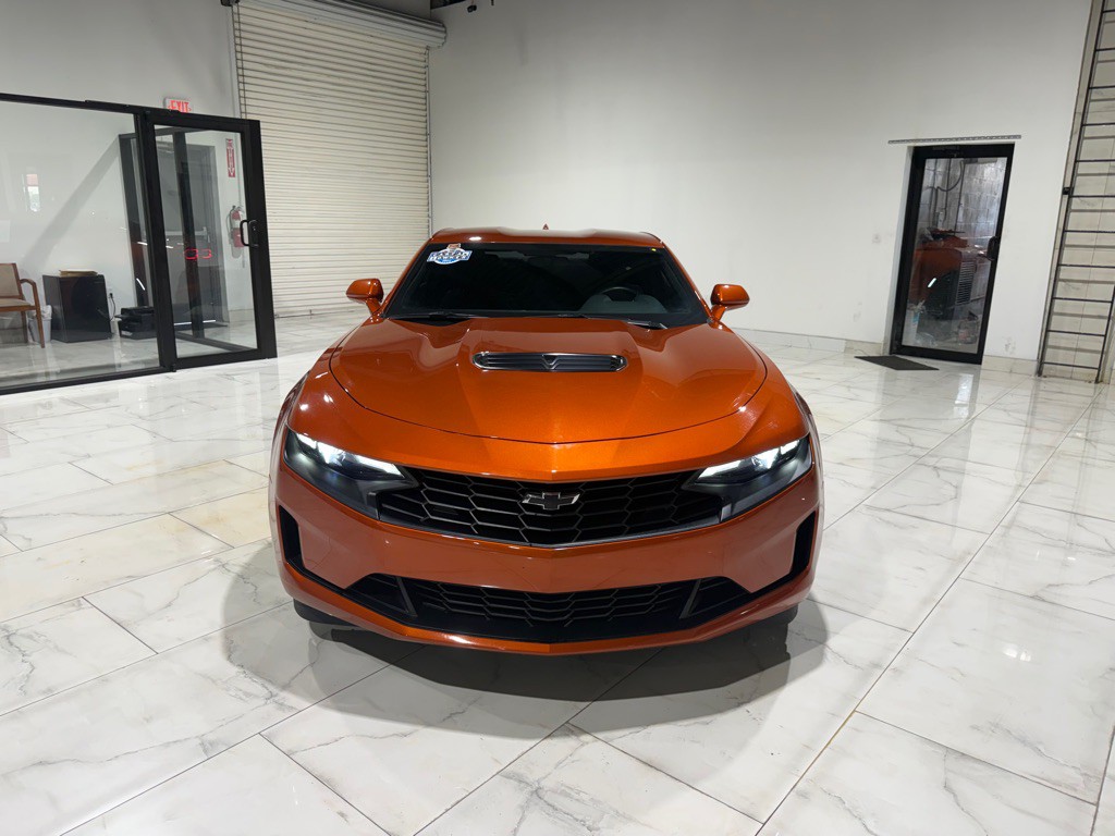 2024 Chevrolet Camaro Image 2