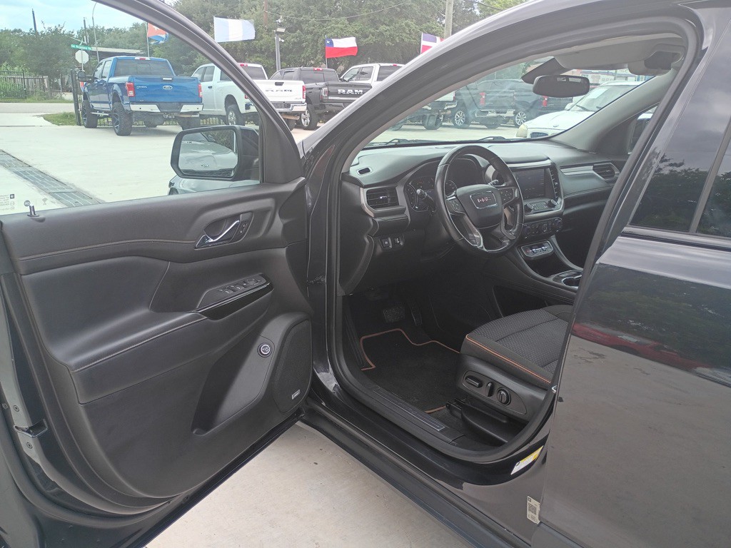 2020 GMC Acadia Image 15