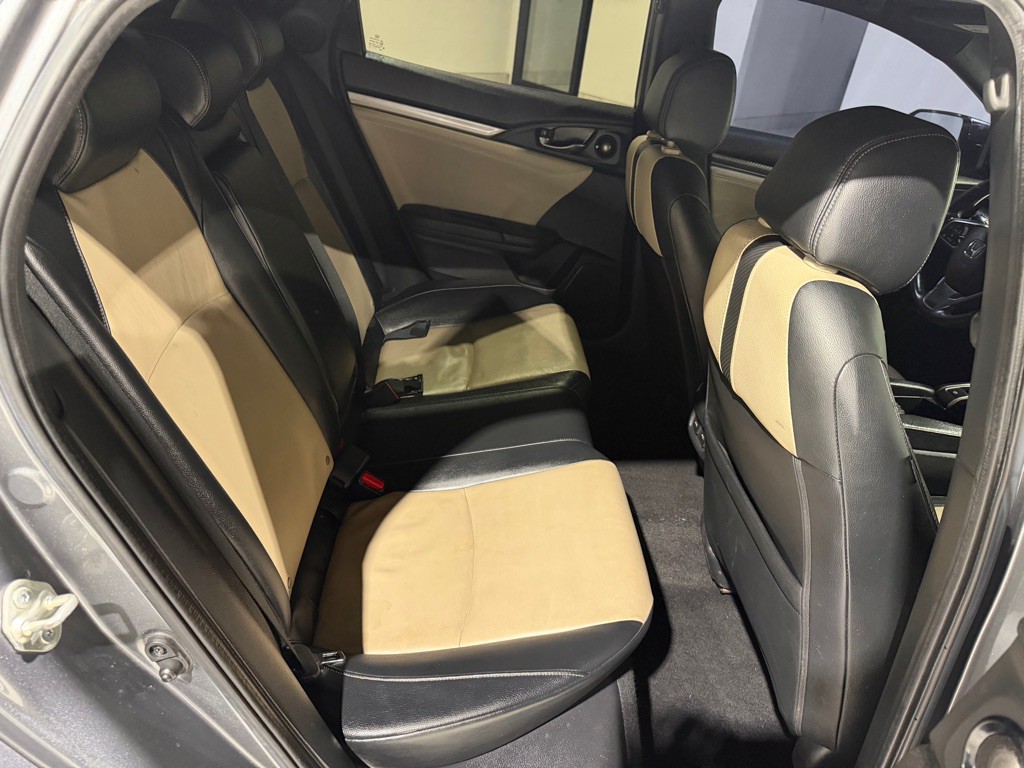 2018 Honda Civic Image 17