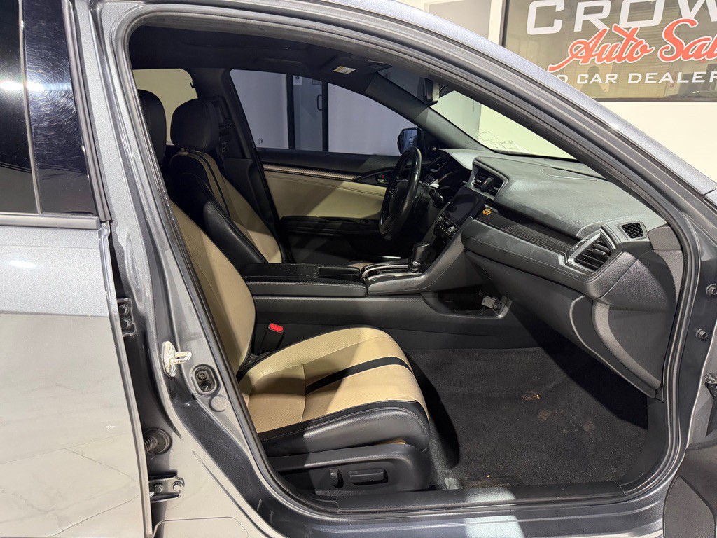 2018 Honda Civic Image 19