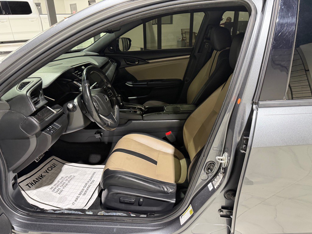 2018 Honda Civic Image 21