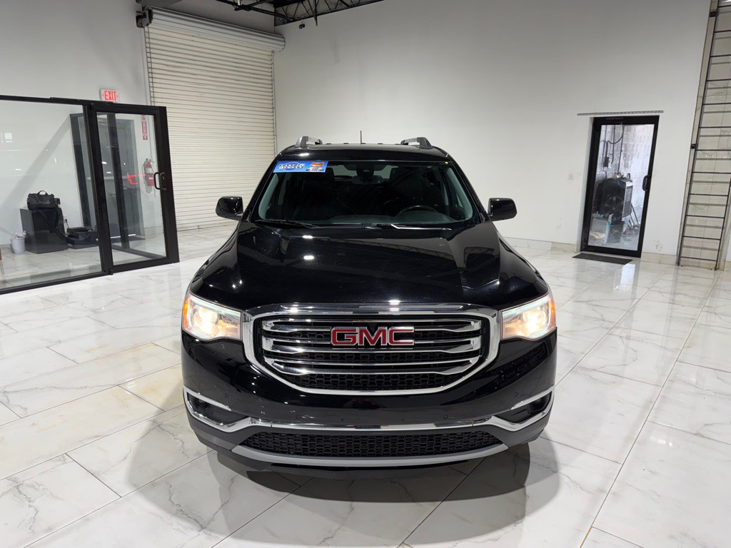 2019 GMC Acadia Image 2