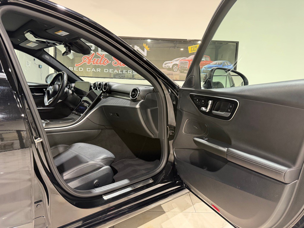 2024 Mercedes-Benz C-Class Image 18