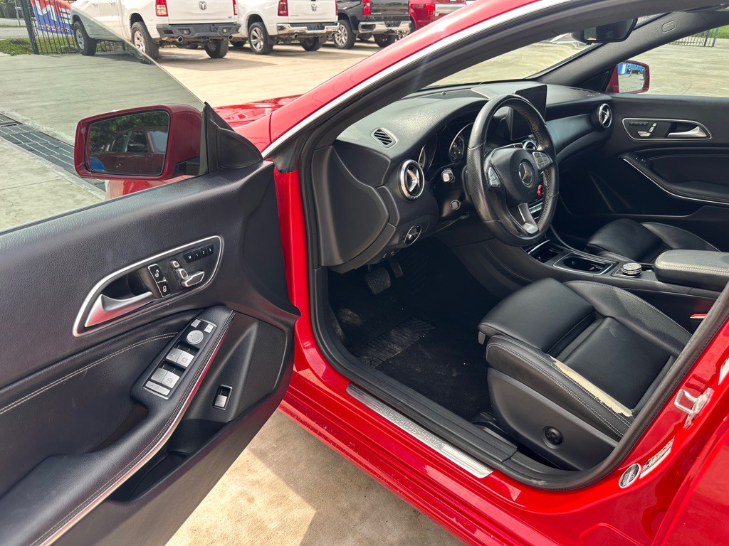 2018 Mercedes-Benz CLA-Class Image 16