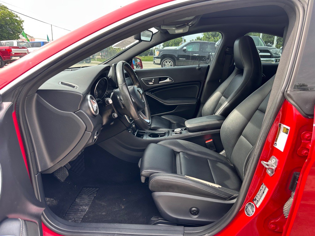 2018 Mercedes-Benz CLA-Class Image 17