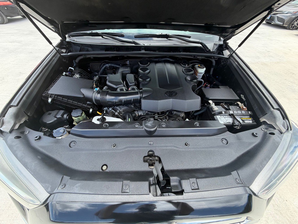 2016 Toyota 4Runner Image 4