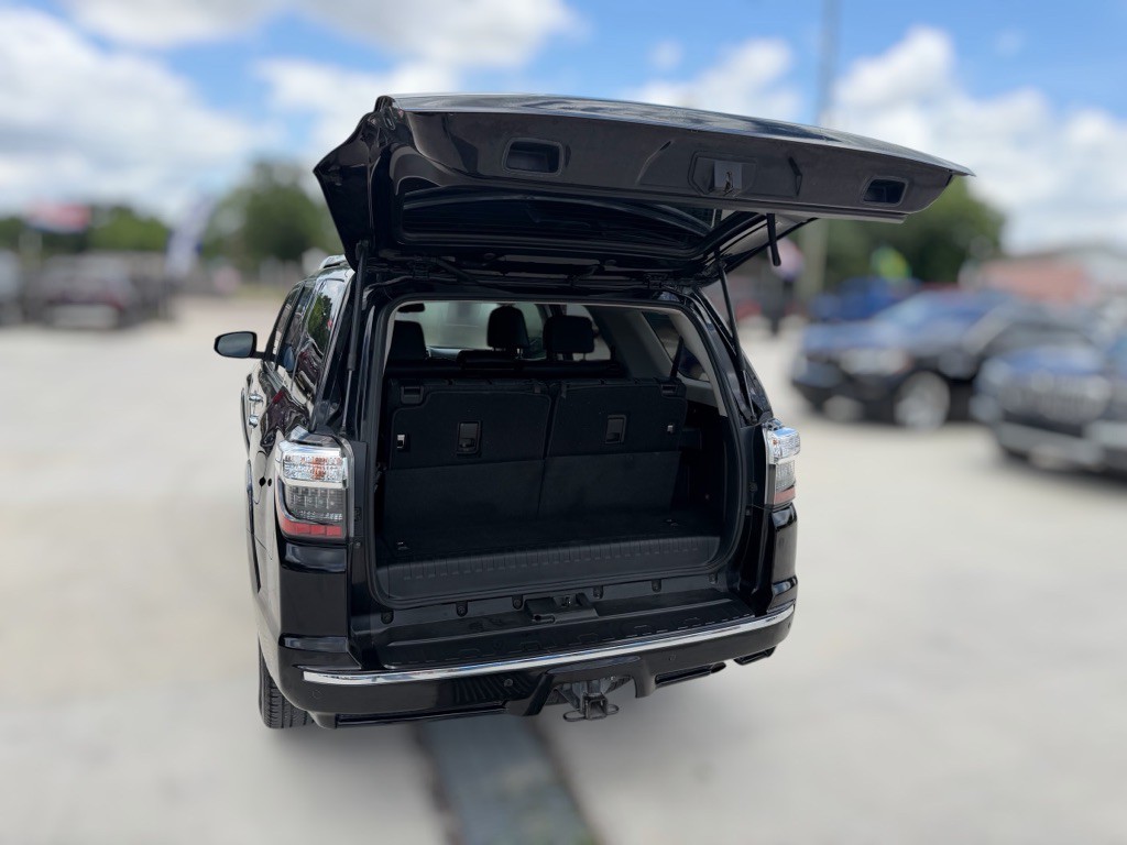 2016 Toyota 4Runner Image 13