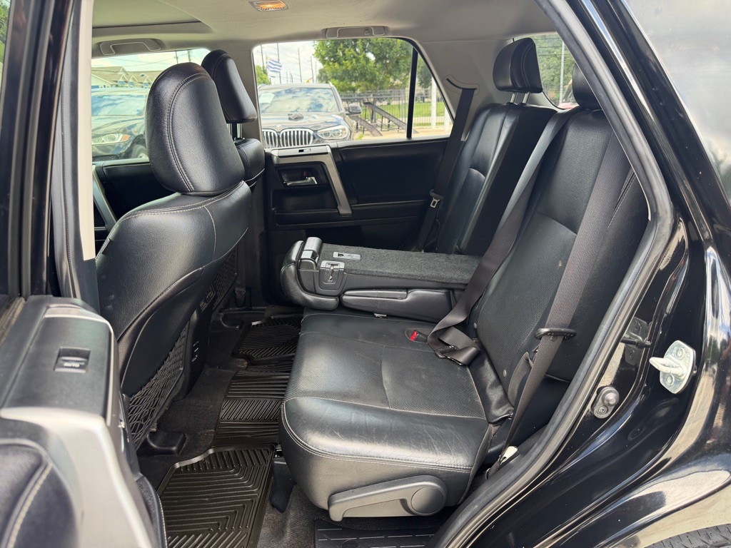 2016 Toyota 4Runner Image 15