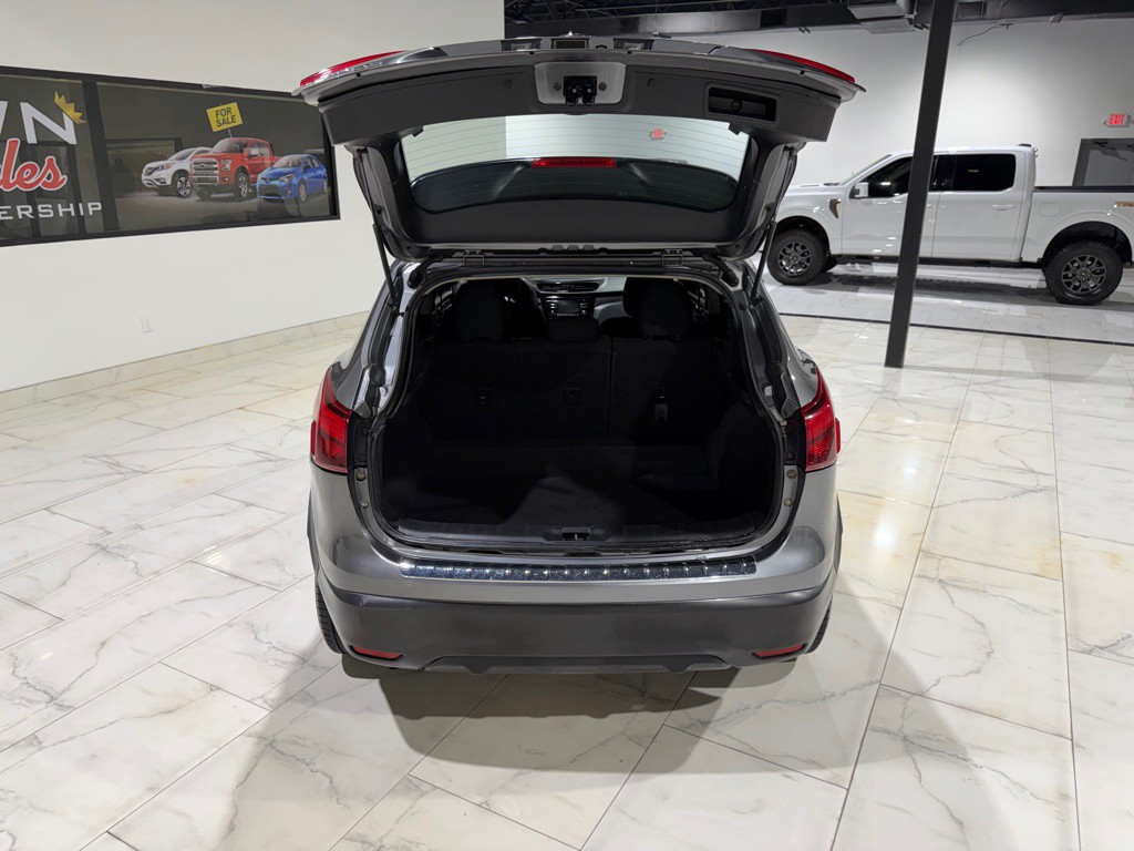 2017 Nissan Rogue Image 13
