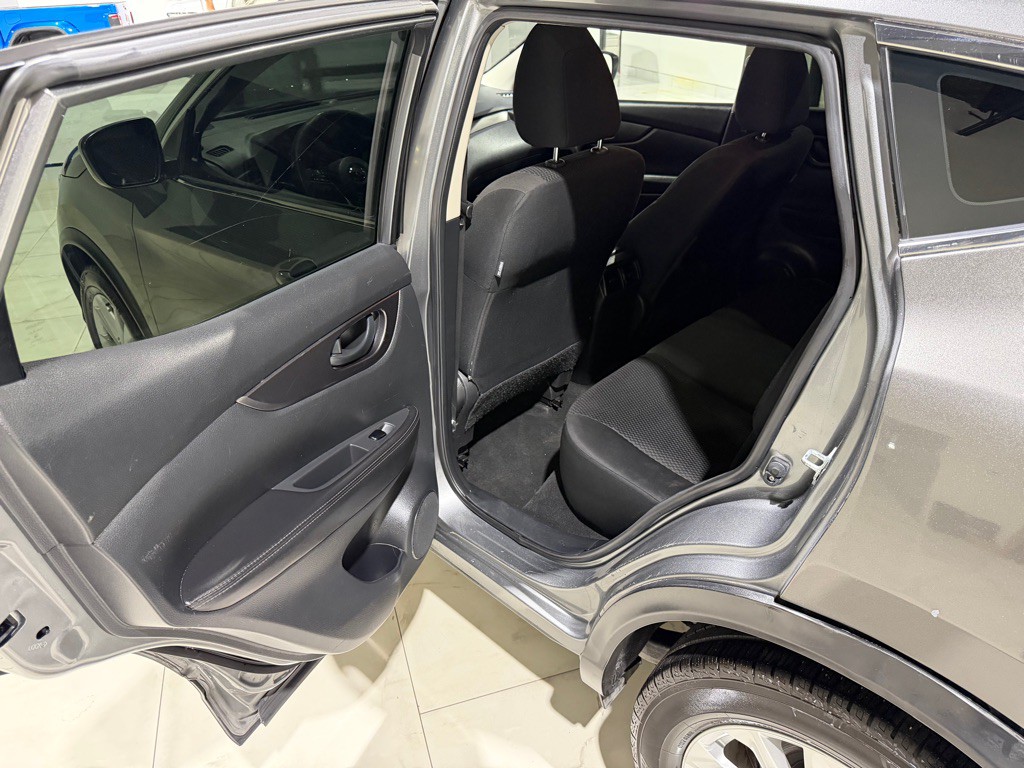 2017 Nissan Rogue Image 14
