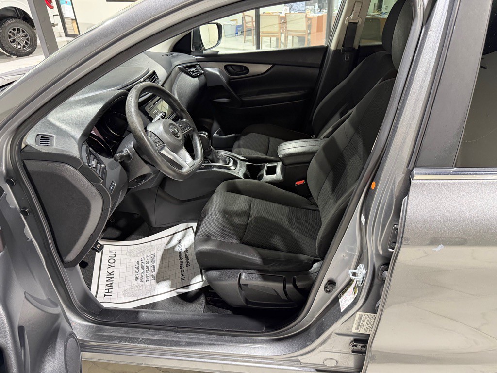 2017 Nissan Rogue Image 21