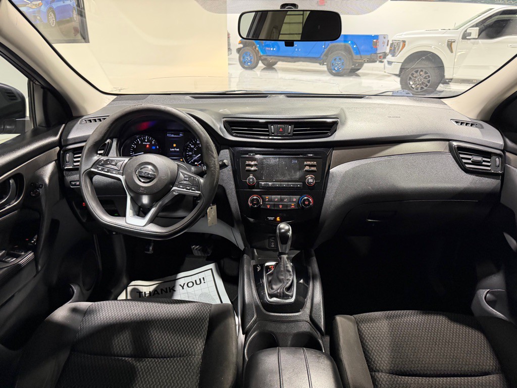 2017 Nissan Rogue Image 26