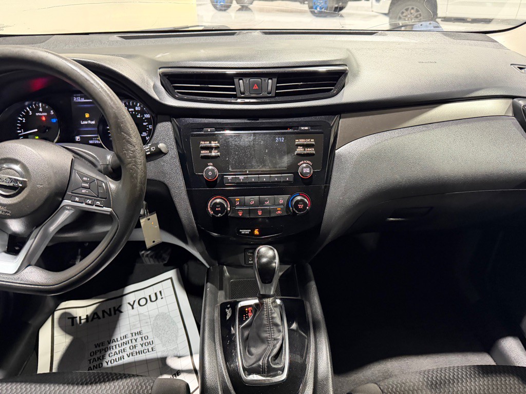 2017 Nissan Rogue Image 27