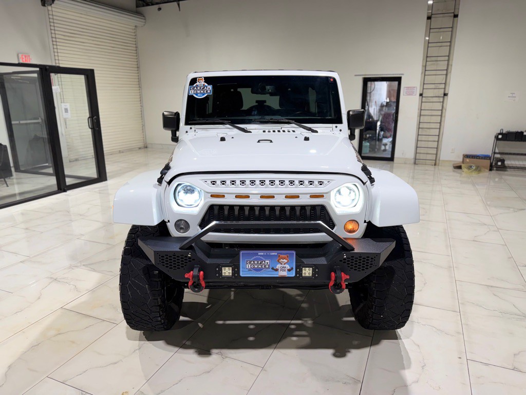 2017 Jeep Wrangler Unlimited Image 2