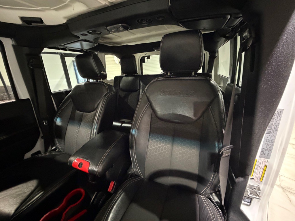 2017 Jeep Wrangler Unlimited Image 17