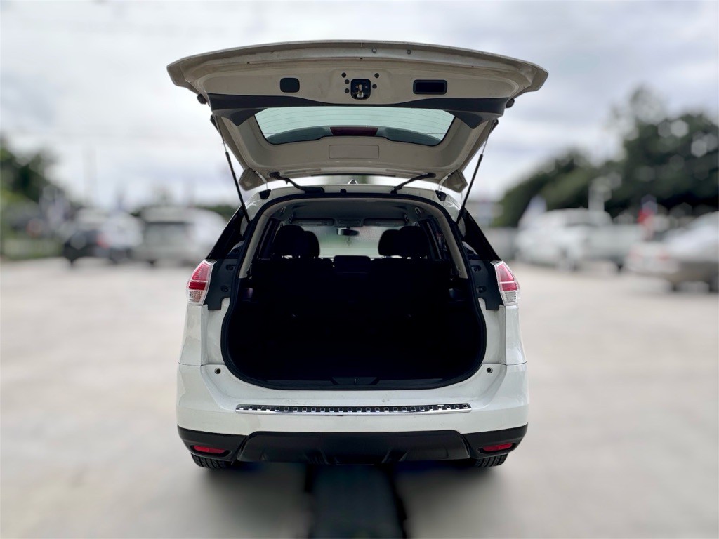 2015 Nissan Rogue Image 9