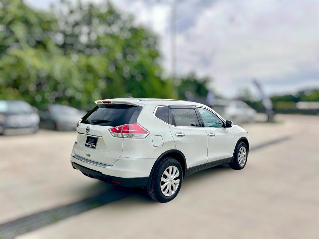 2015 Nissan Rogue Image 10