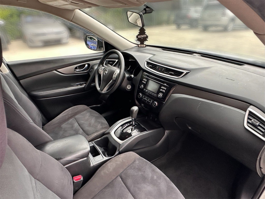 2015 Nissan Rogue Image 30