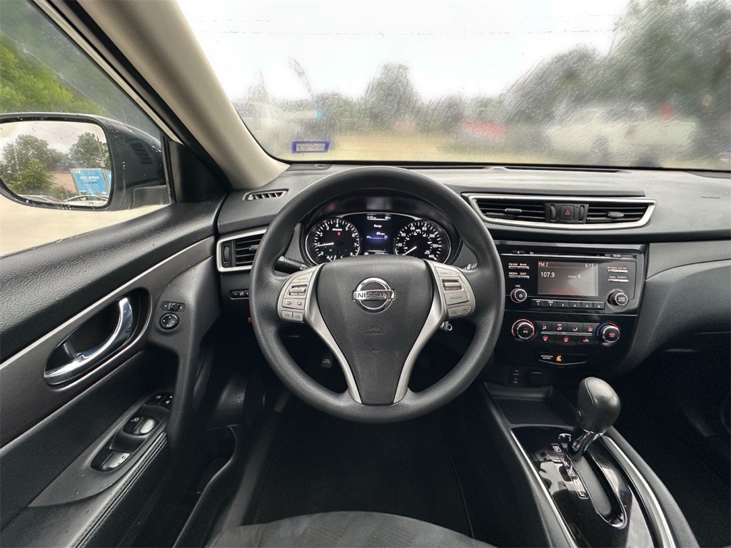 2015 Nissan Rogue Image 32