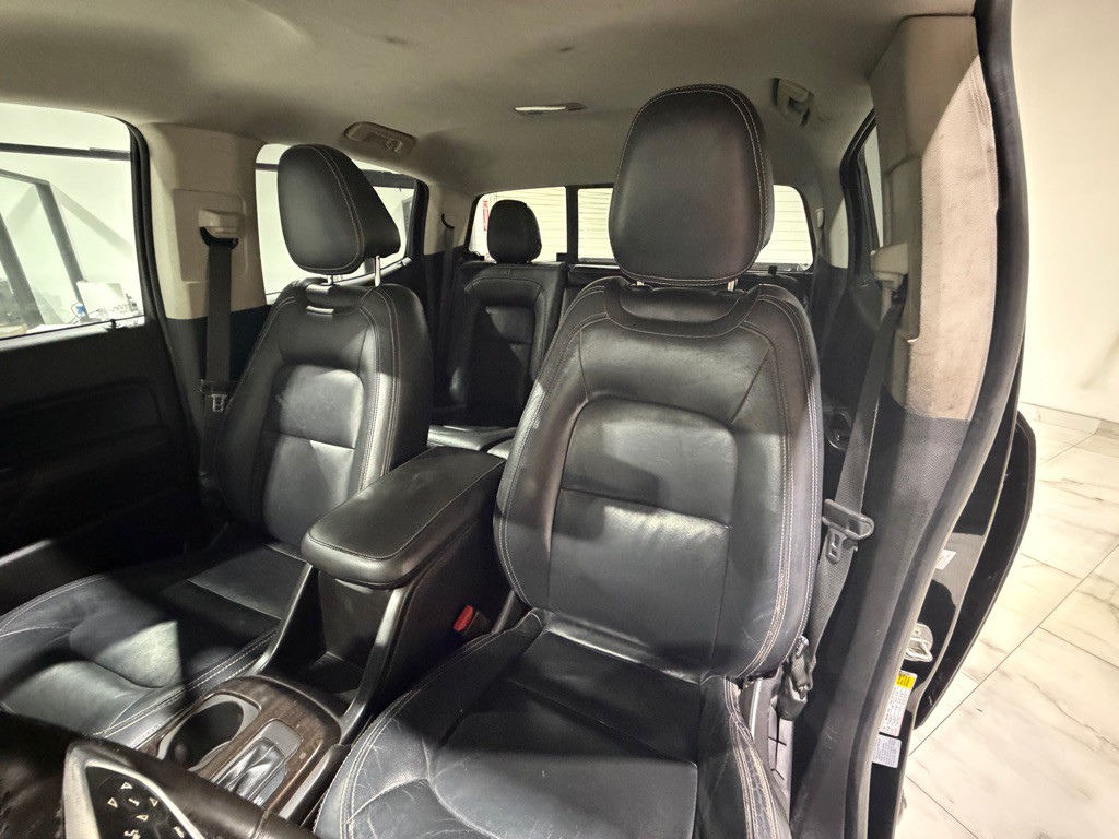 2016 GMC Canyon Image 16