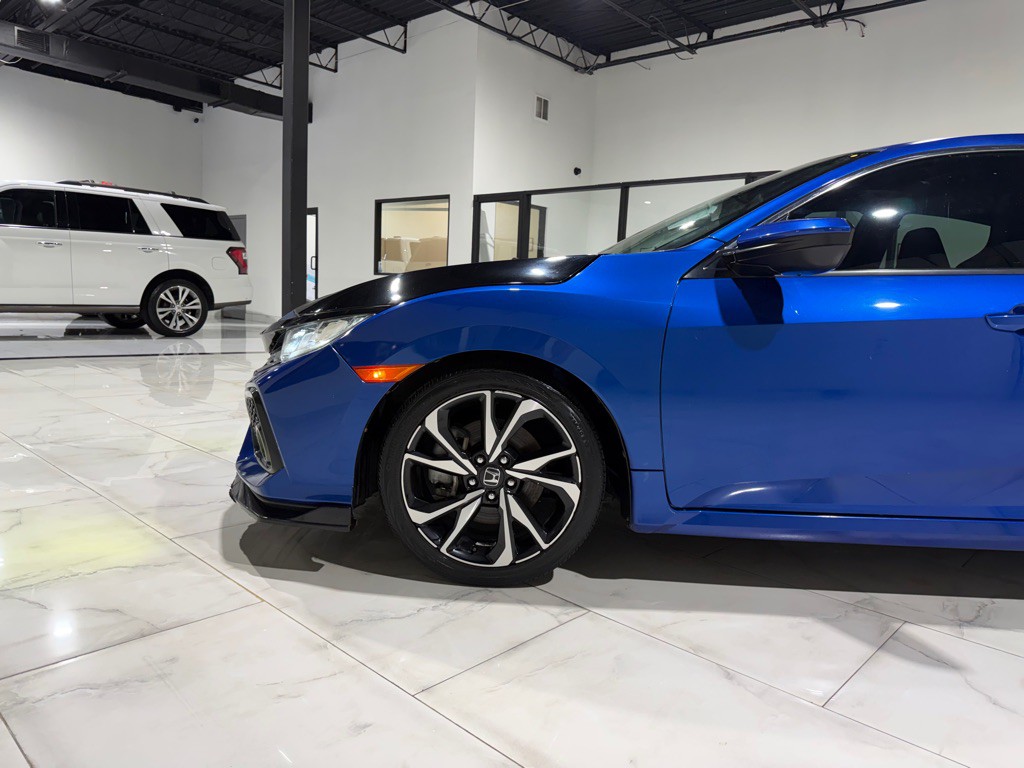 2017 Honda Civic Image 6