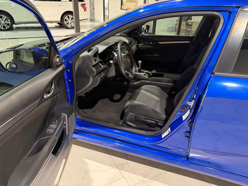 2017 Honda Civic Image 16