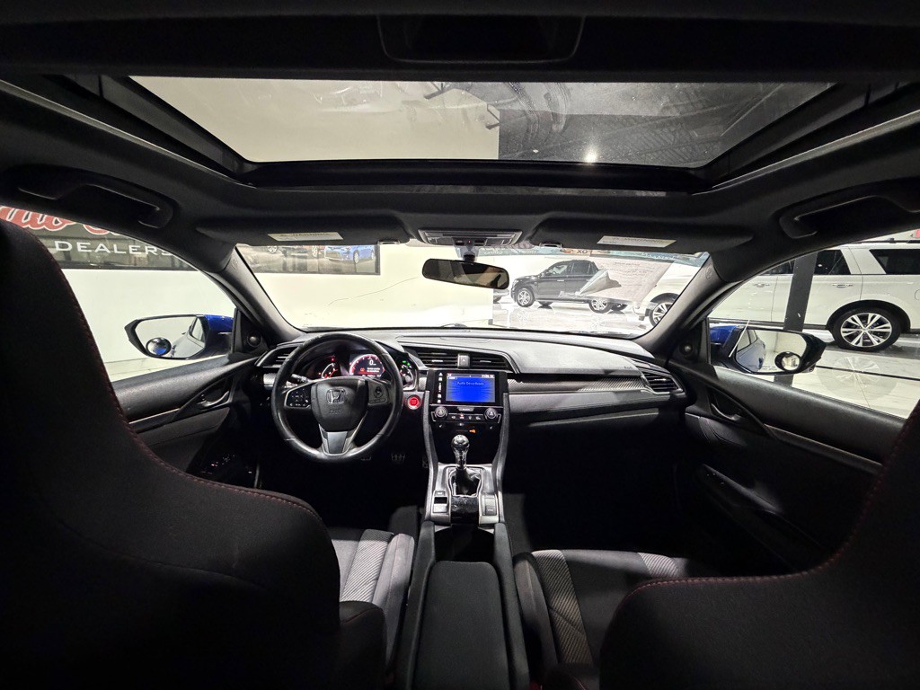 2017 Honda Civic Image 19